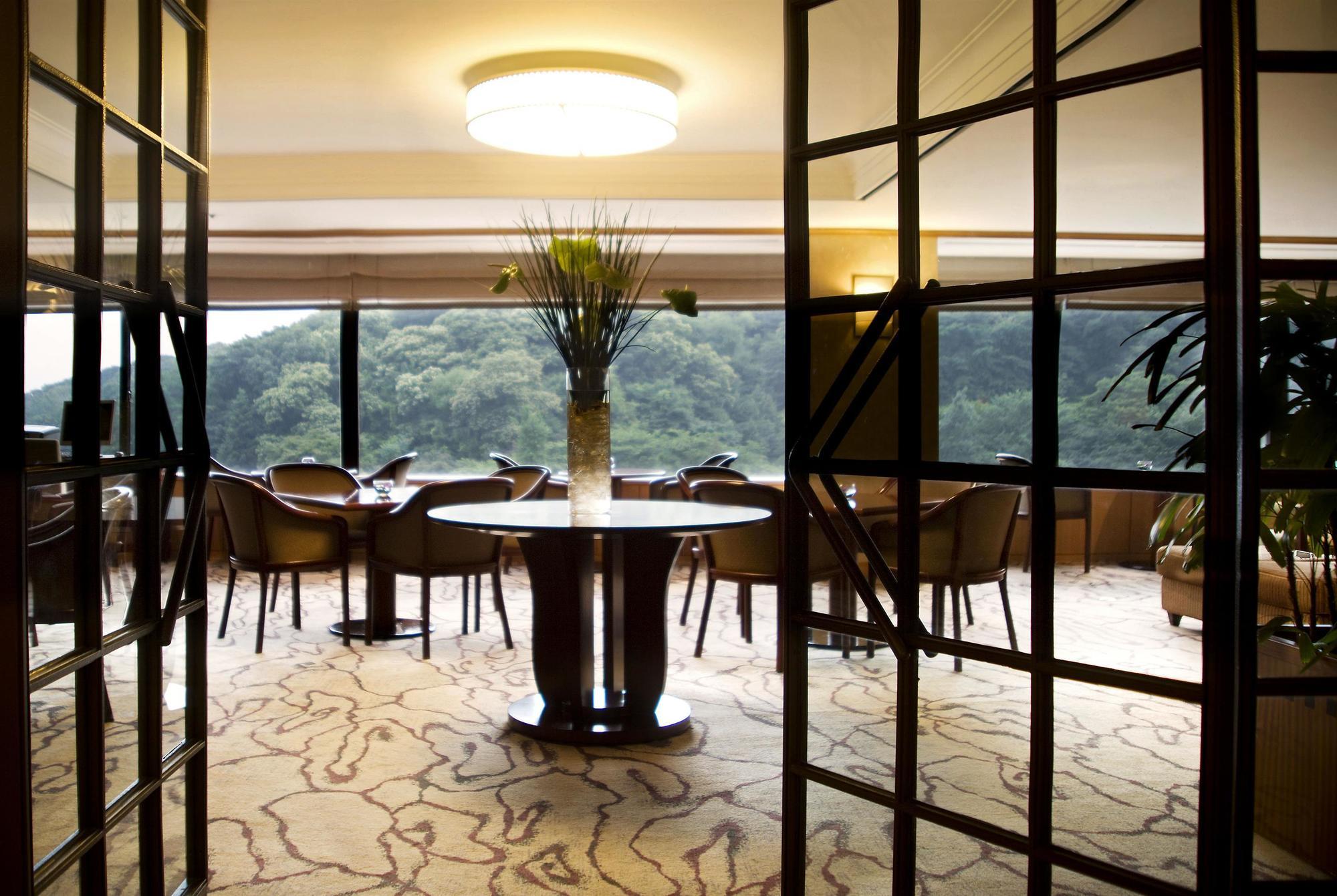 Hotel Grand Walkerhill 5*